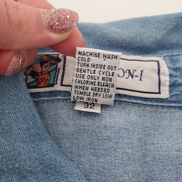 Passion-I Womens Floral Hummingbird Embroidered Button Front Denim Top Size XL - Picture 4 of 7